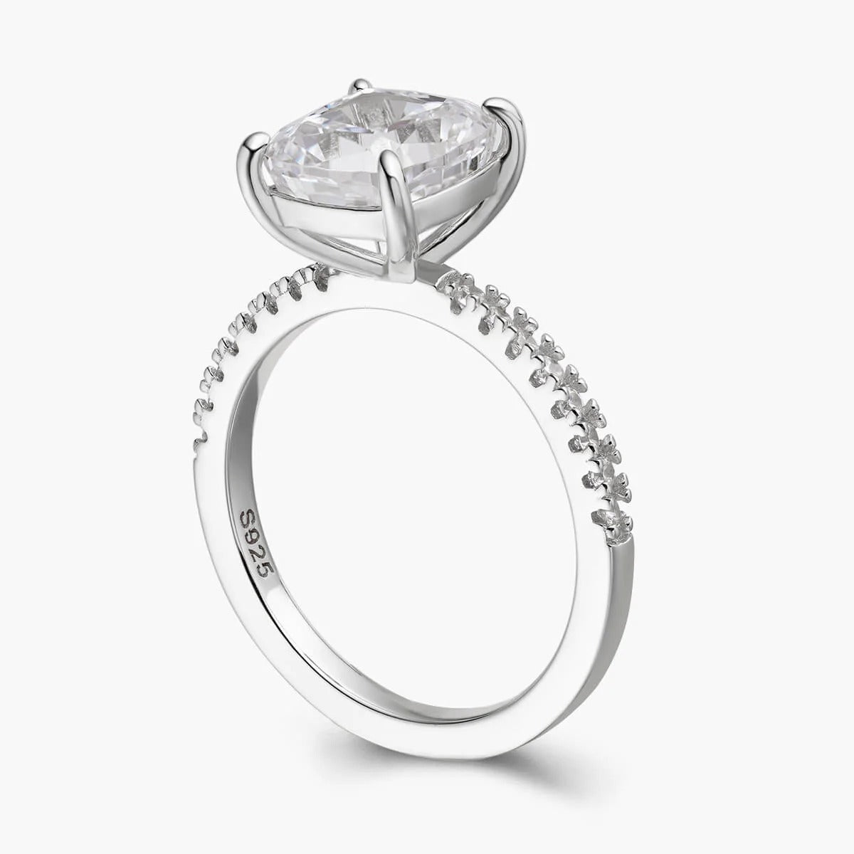 Amoureux De Toi - Eminence Diamonds