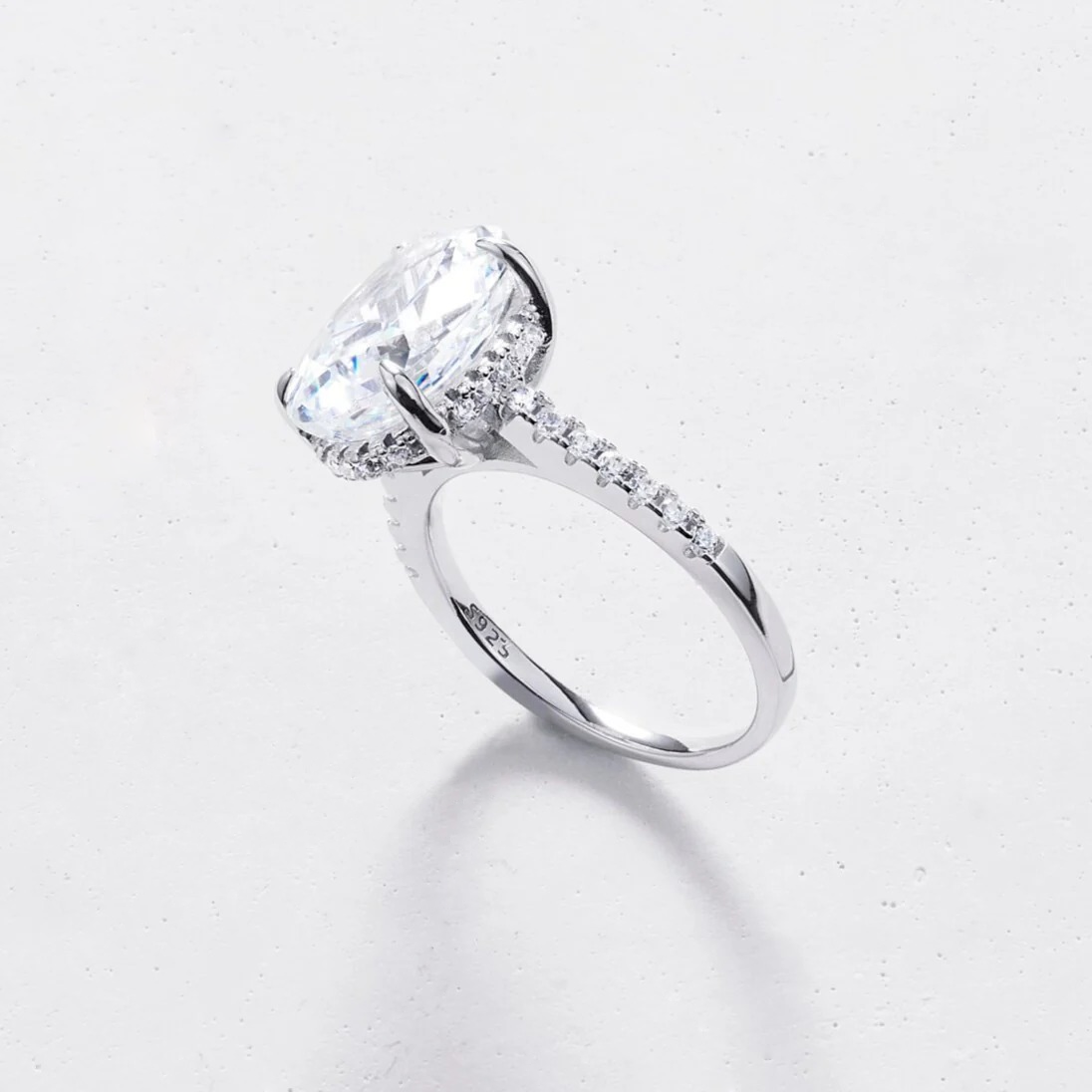 Infinito 18K Lab-Grown