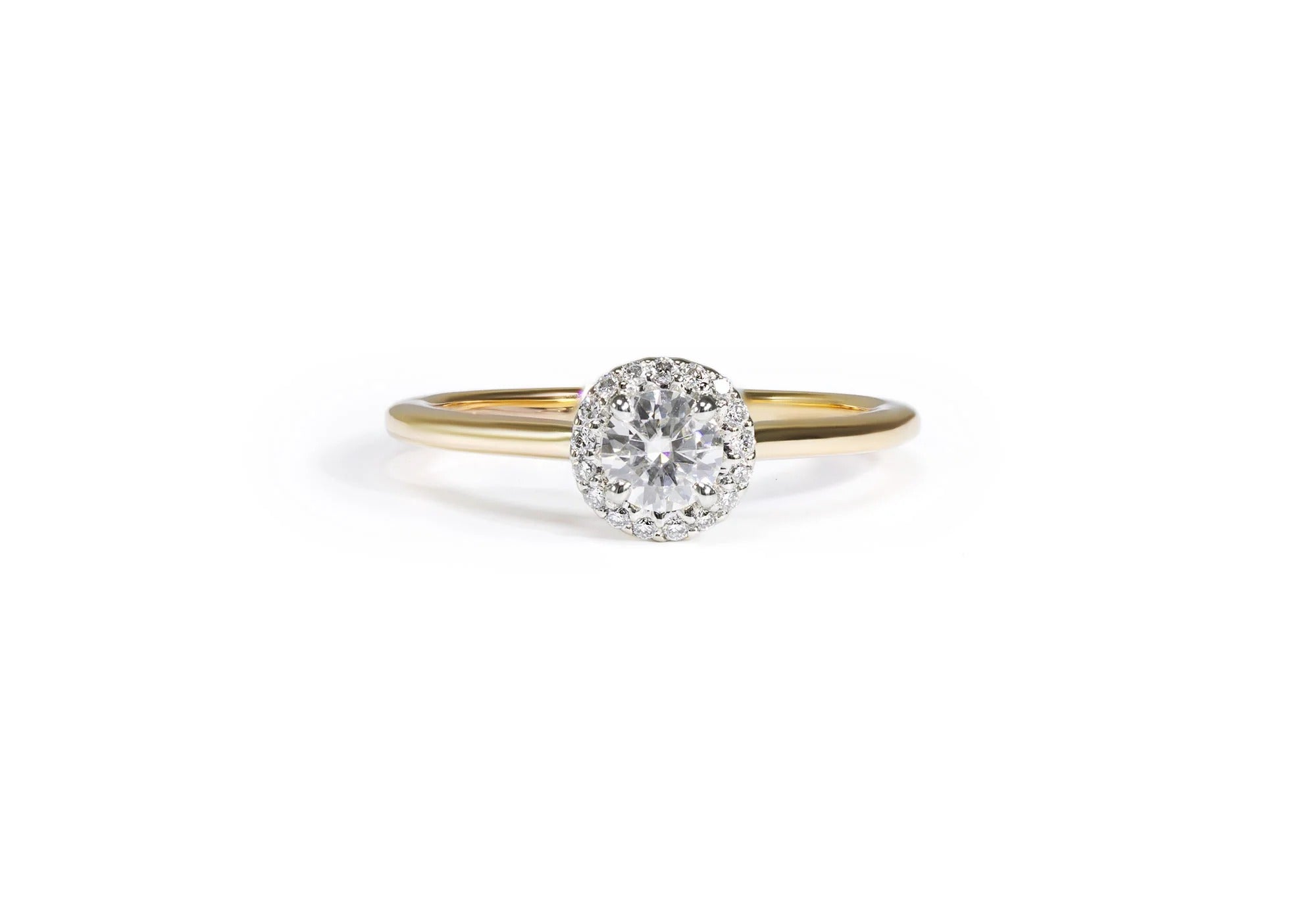 Aurora Moissanite