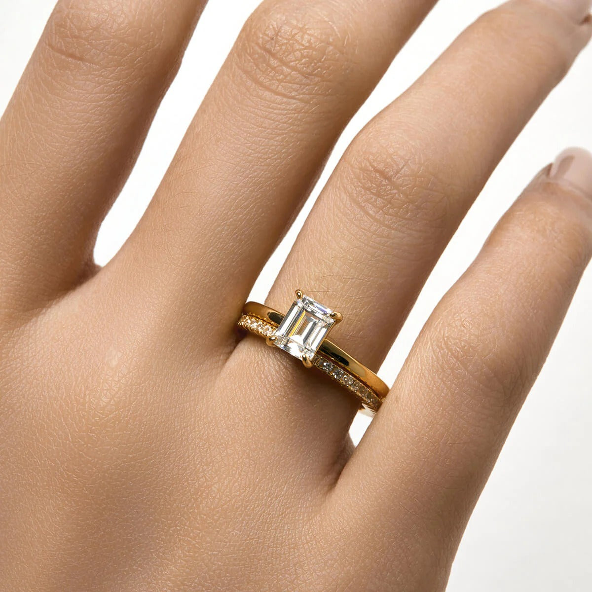 Mon Bisou Moissanite