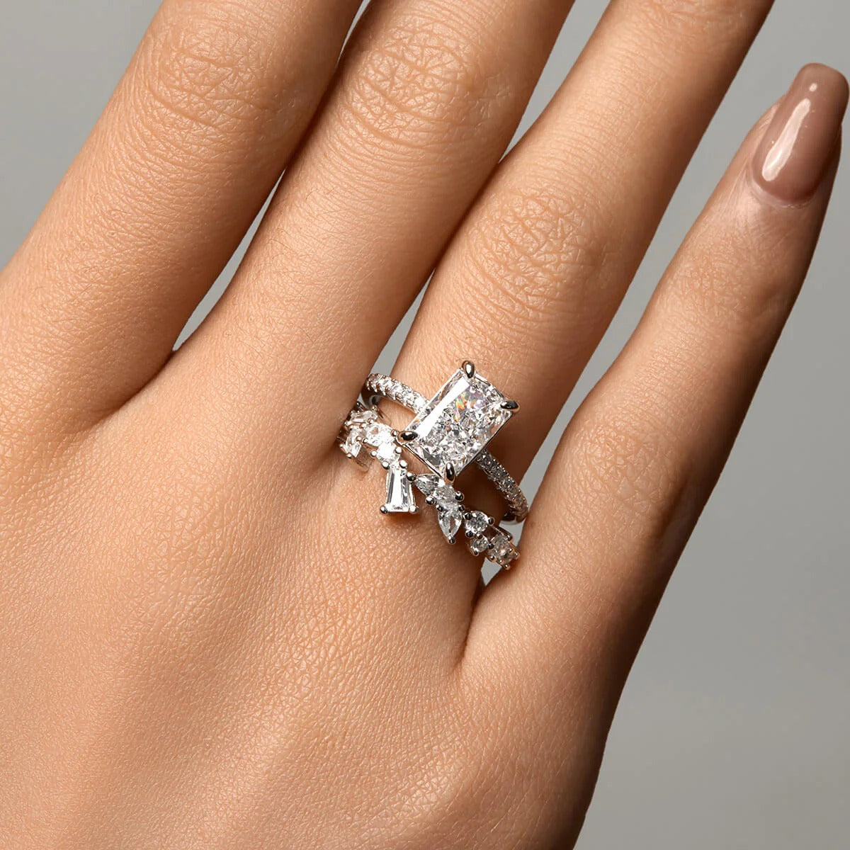 Saphira Moissanite